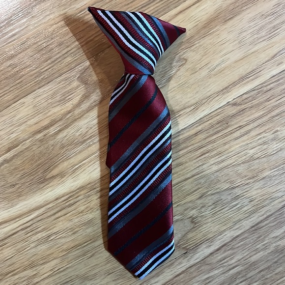 Lots of 14 clip on baby ties. These are not toddler size. - Picture 11 of 16